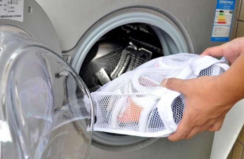 shoe washing in a bag