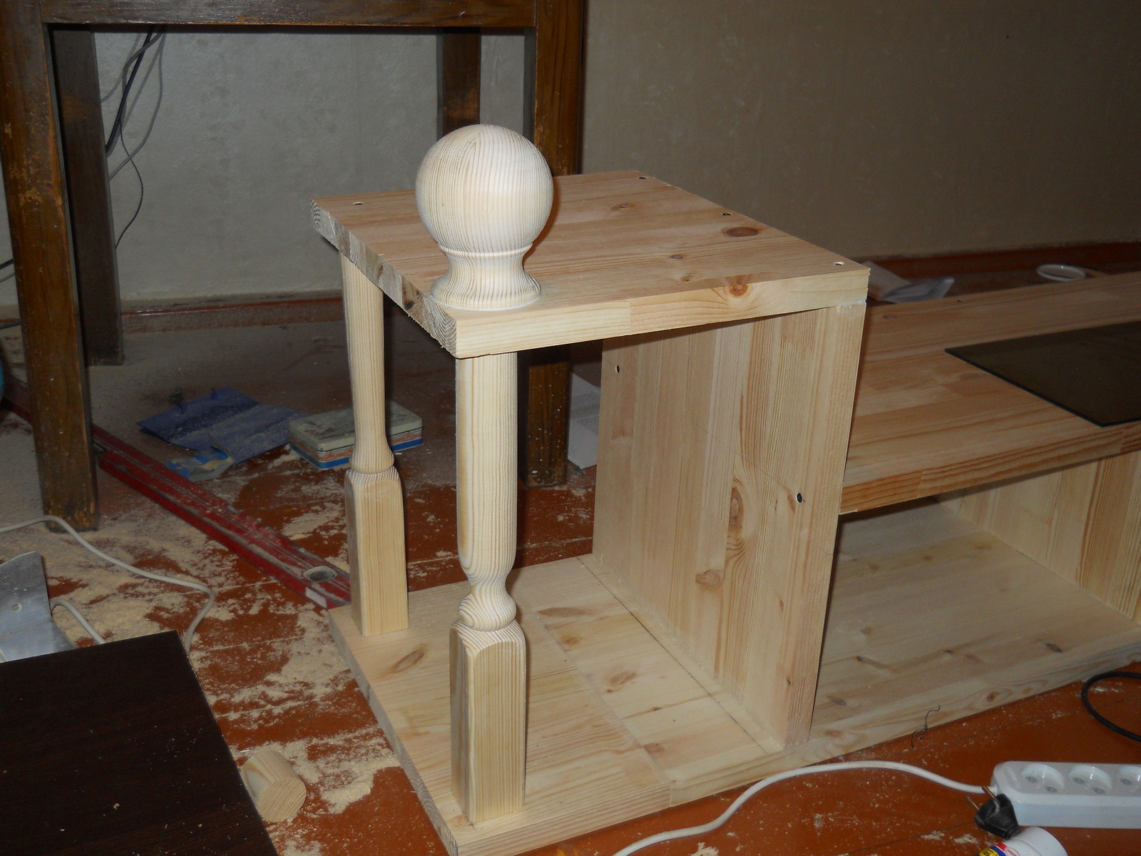 Assembling the bedside table