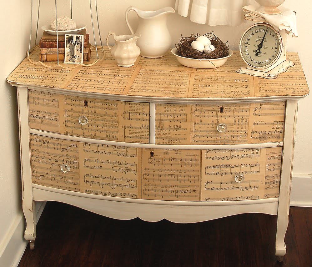 decoration of furniture with decoupage