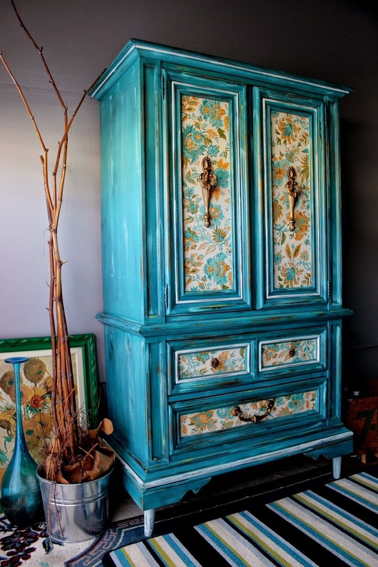 decoupage old wardrobe