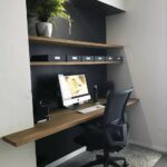 bureau d'ordinateur long