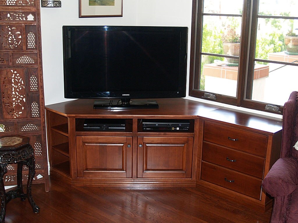 classic tv stand