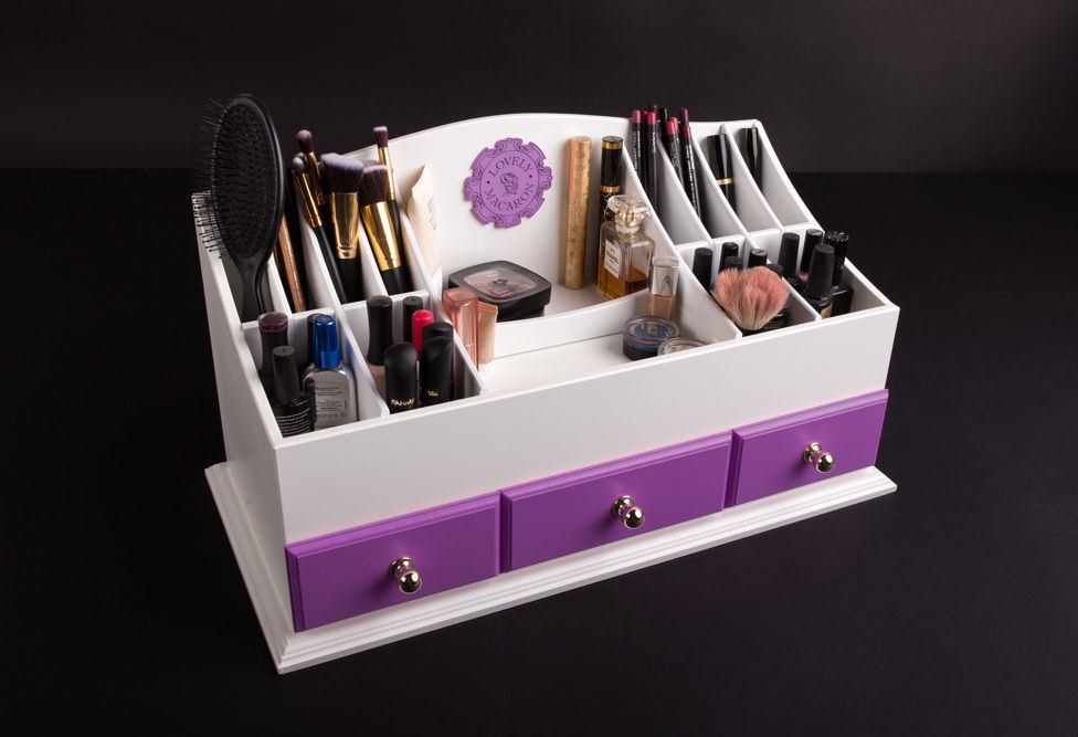 chest of drawers for cosmetics