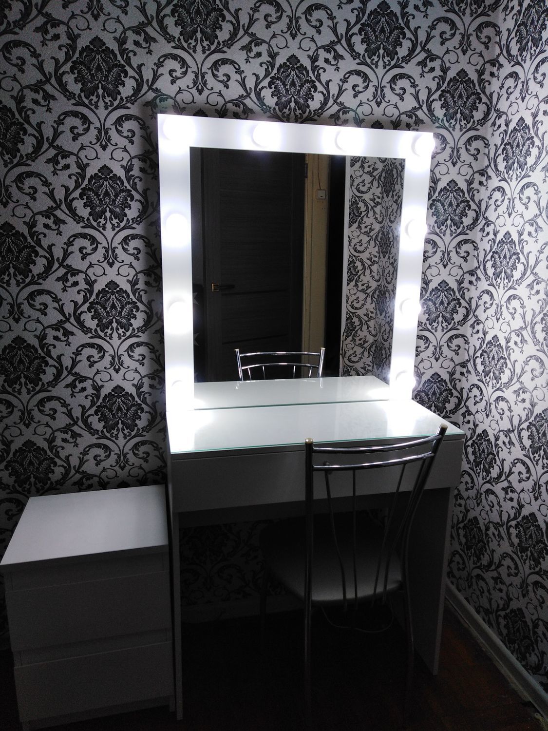 console dressing table