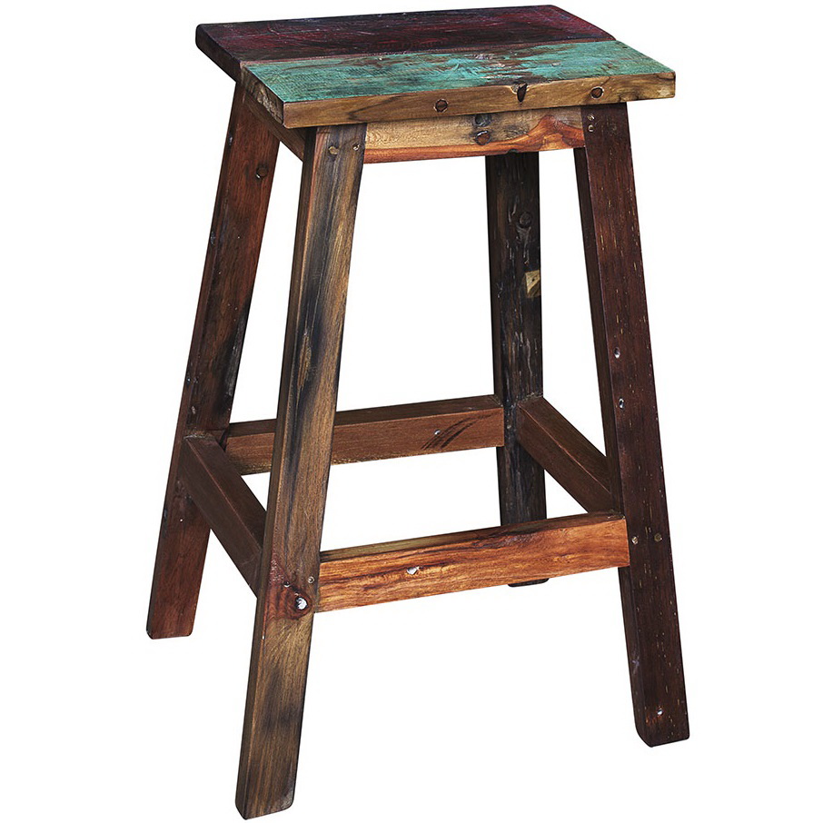 paint a stool.