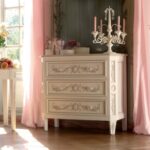 chest of drawers in the bedroom provence