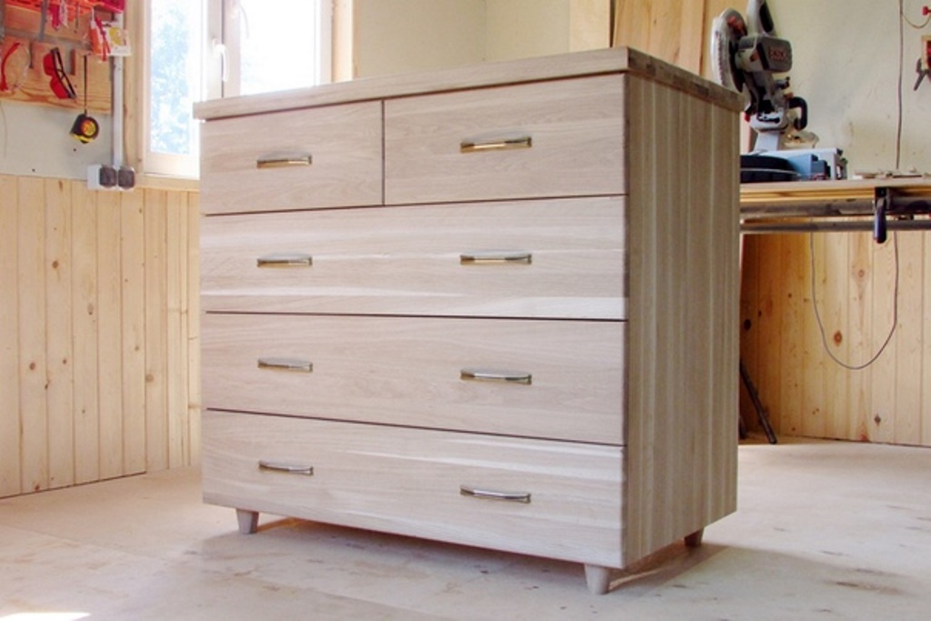 dresser