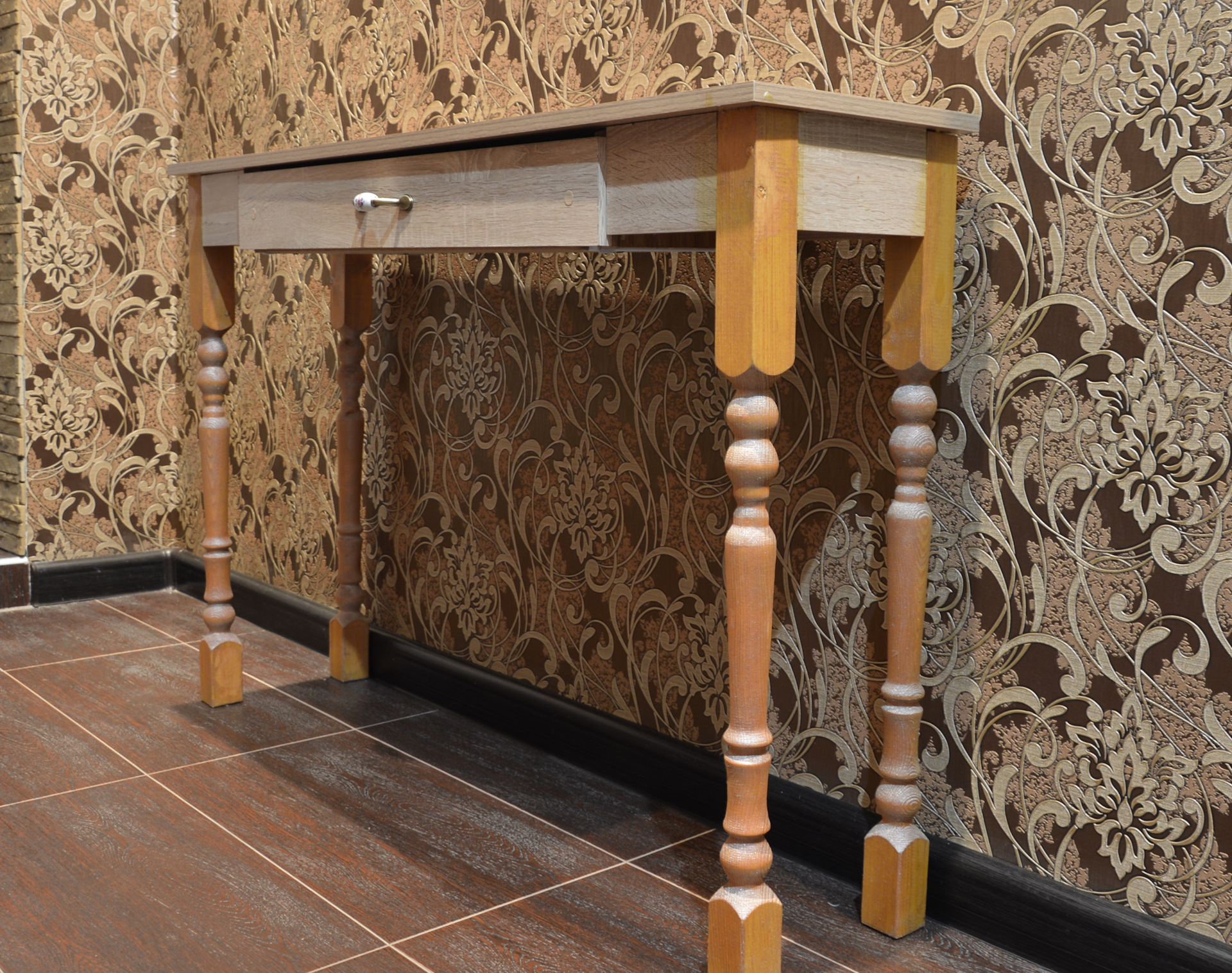 console table in the interior