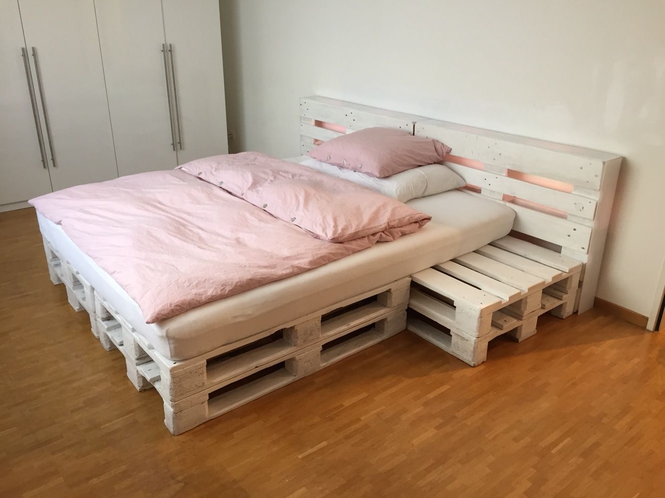 baby pallet bed