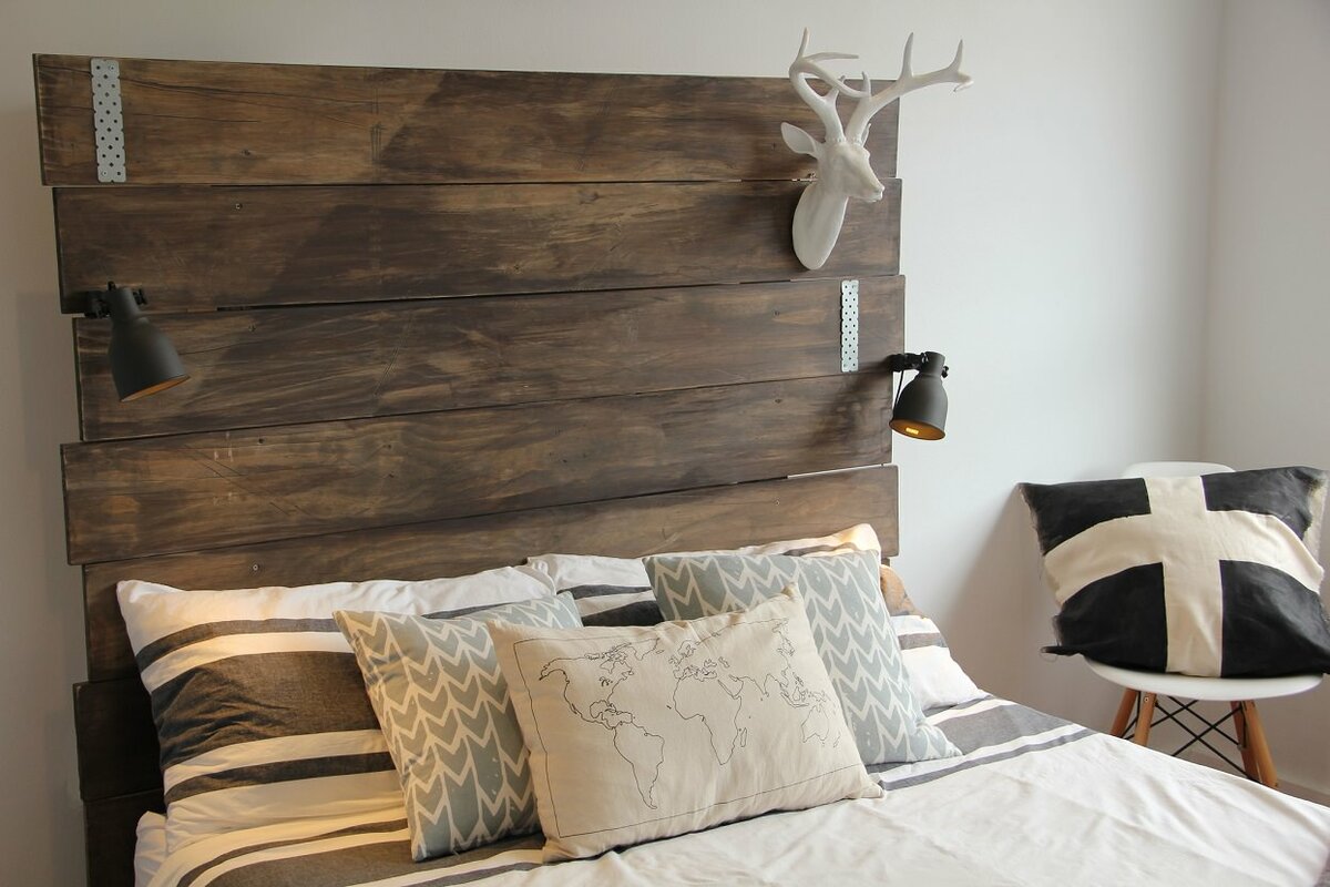 wood headboard decoration