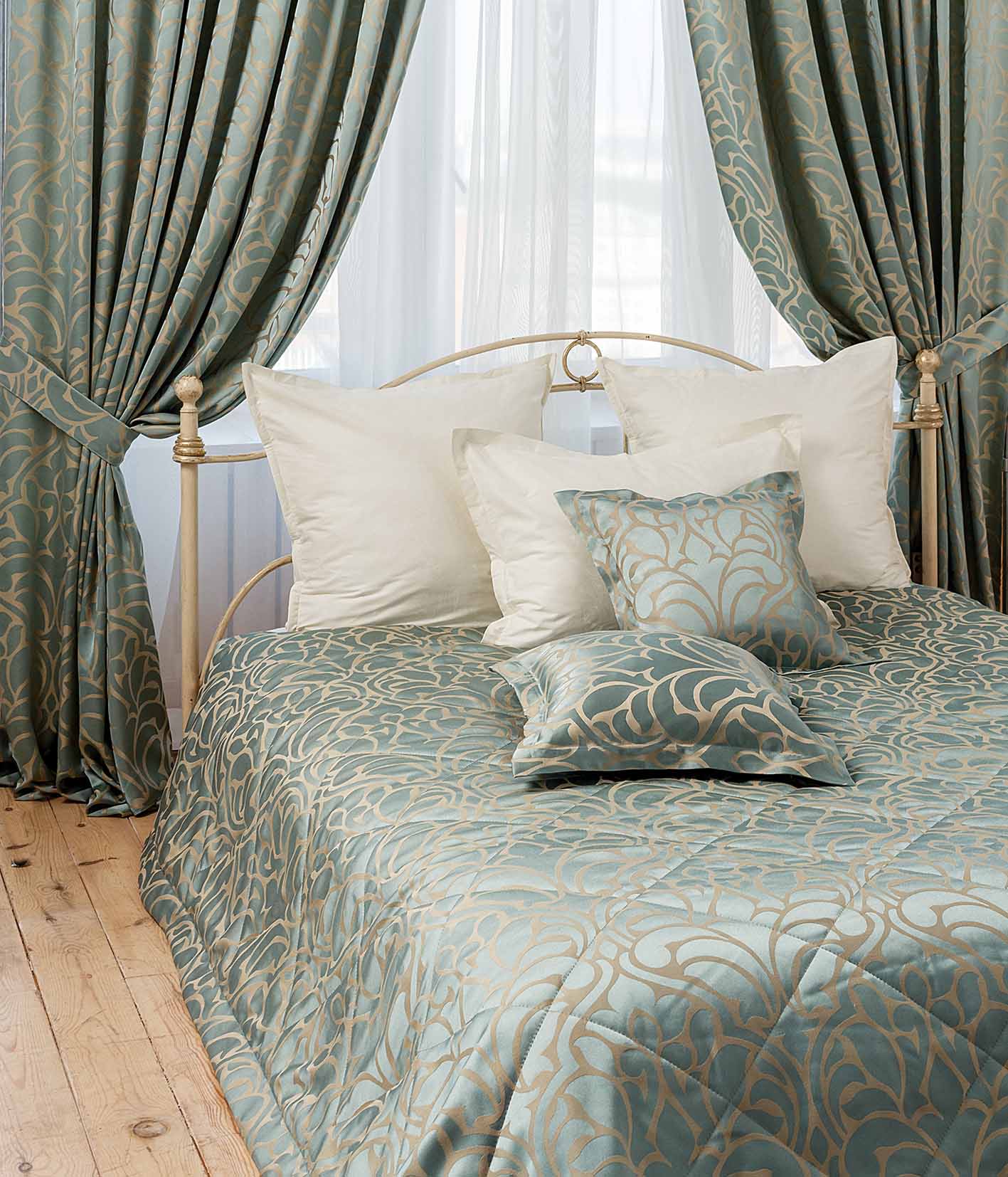 Bedspread color