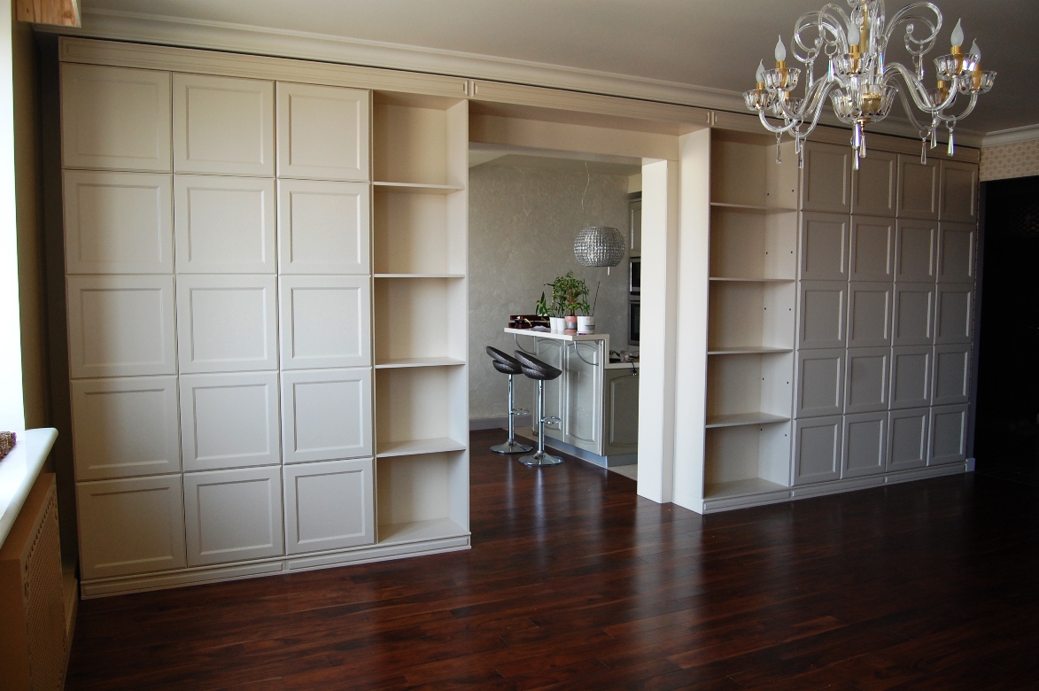 dividing the room with a wardrobe