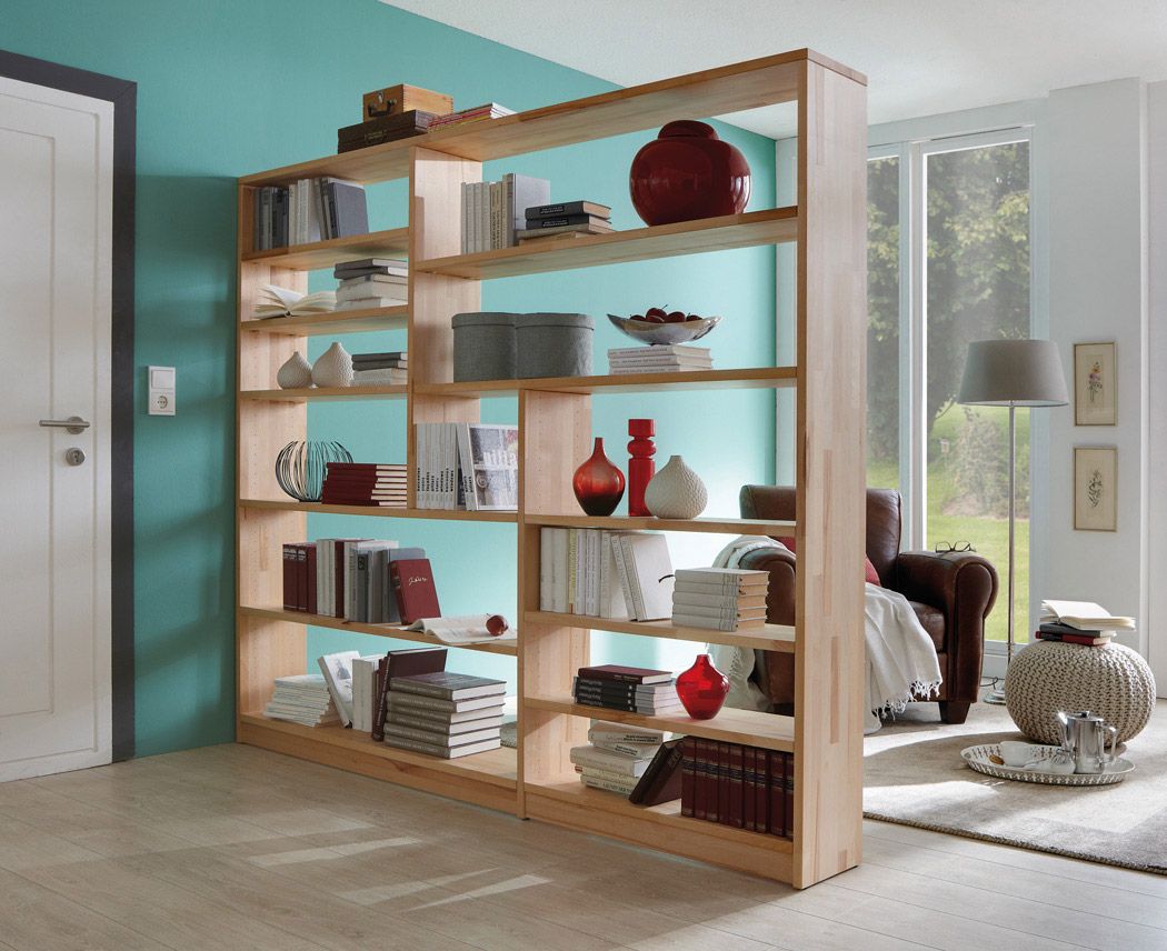 placement of books in the closet partition