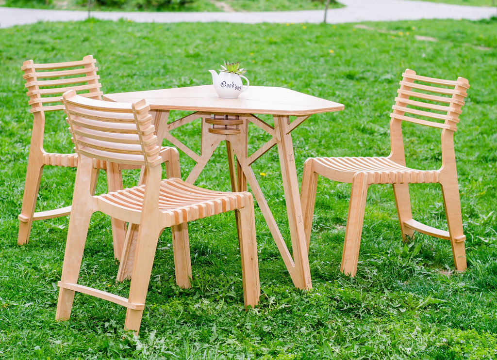 meubles de jardin en contreplaqué