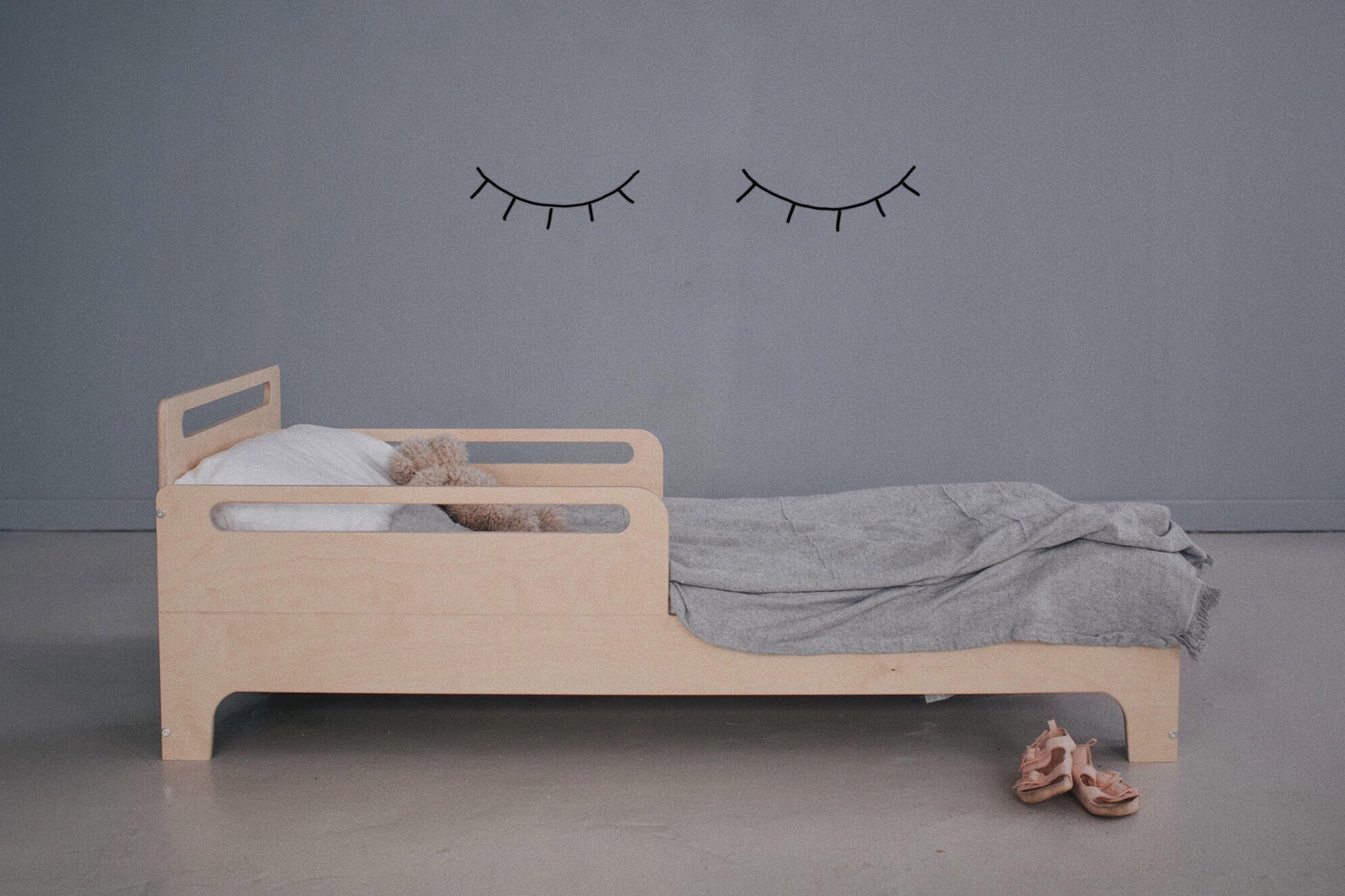 Cardboard bed