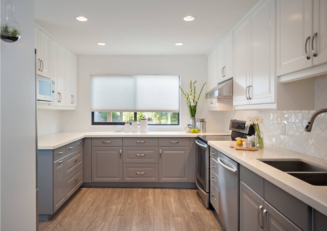 gray with white for the kitchen