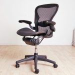 vues de chaise de bureau moderne