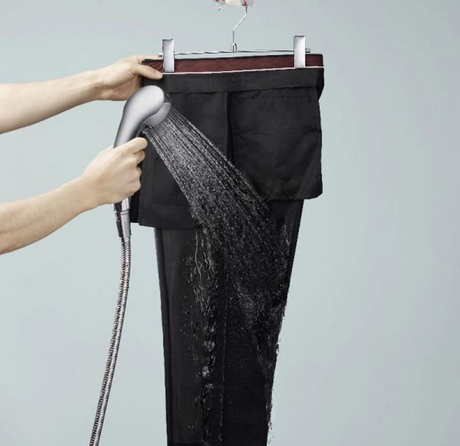 washing trousers