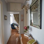 narrow hallway in Khrushchev decor ideas