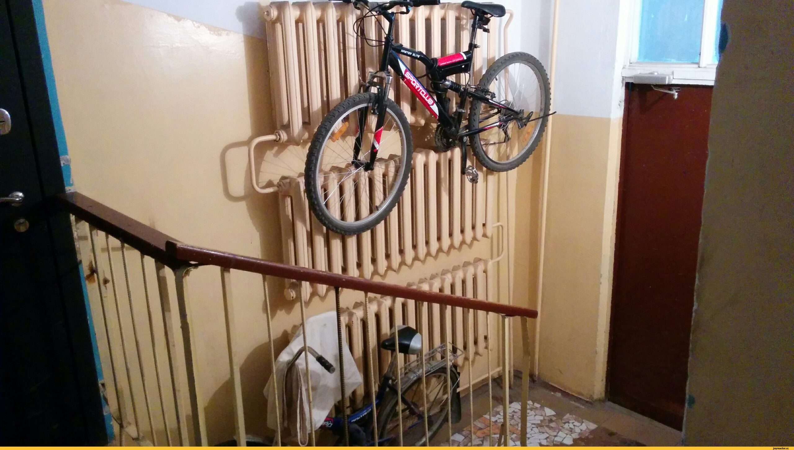 staircase bike