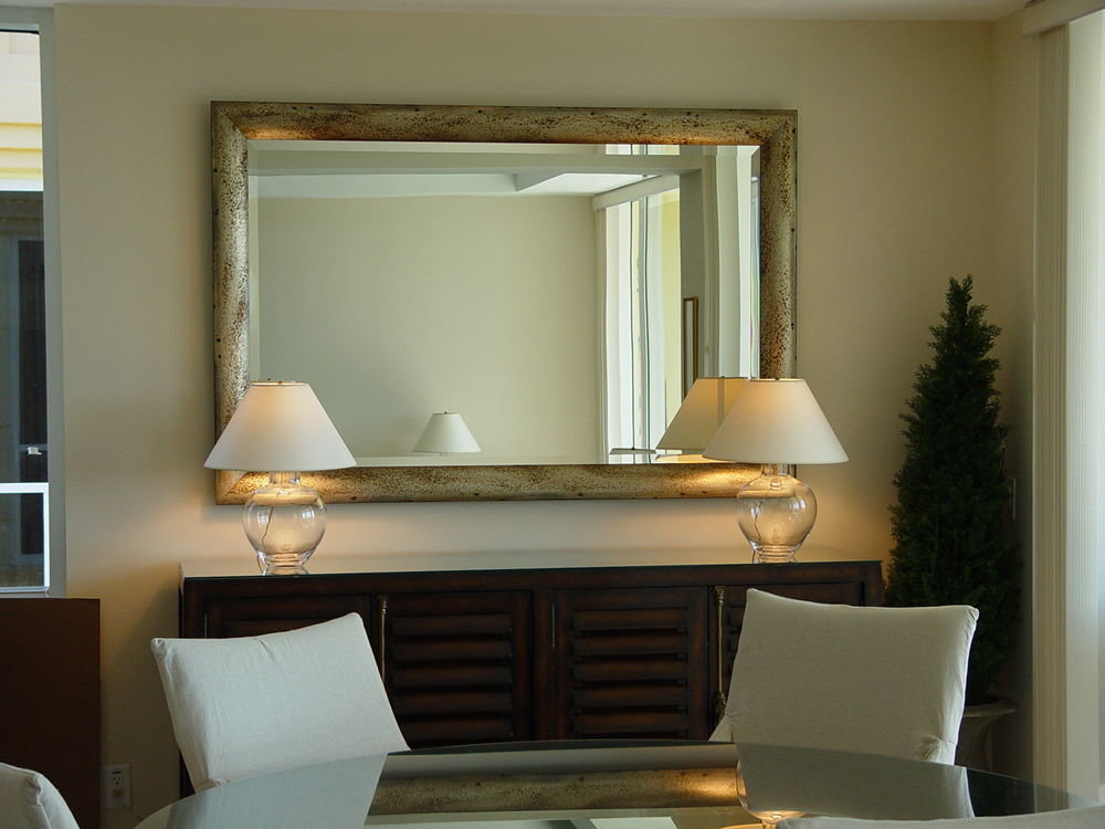 horizontal mirror according to feng shui