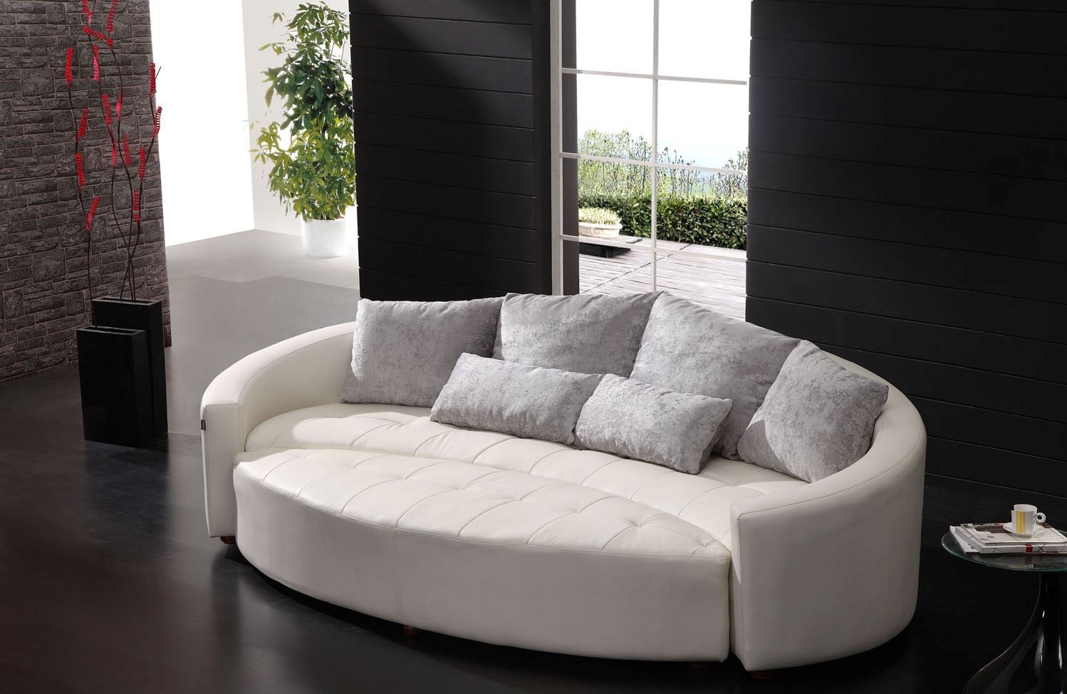 okrugla bijela sofa