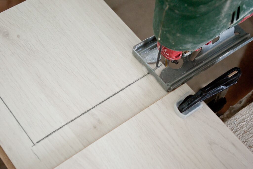 cutting panels with a jigsaw