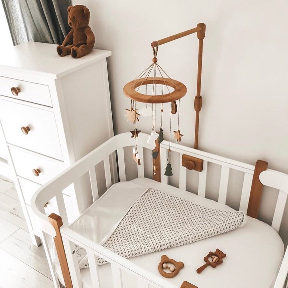 baby crib decor