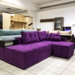 ljubičasta kutna sofa