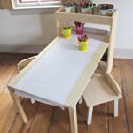 chaise d'enfant pour le dessin