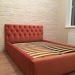 bed with headboard terracotta