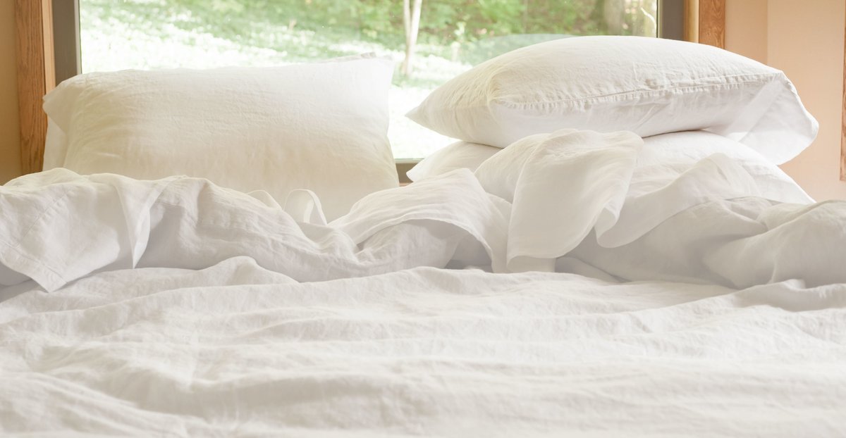 how often should bed linen be changed