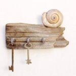 housekeeper snail