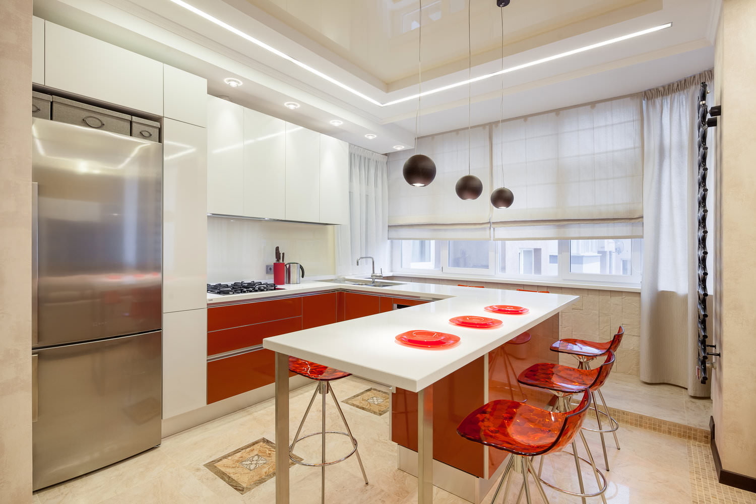 short curtains for the high-tech kitchen