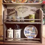 shelf provence in the kitchen with the inscription