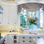 lambrequin for kitchen ideas design