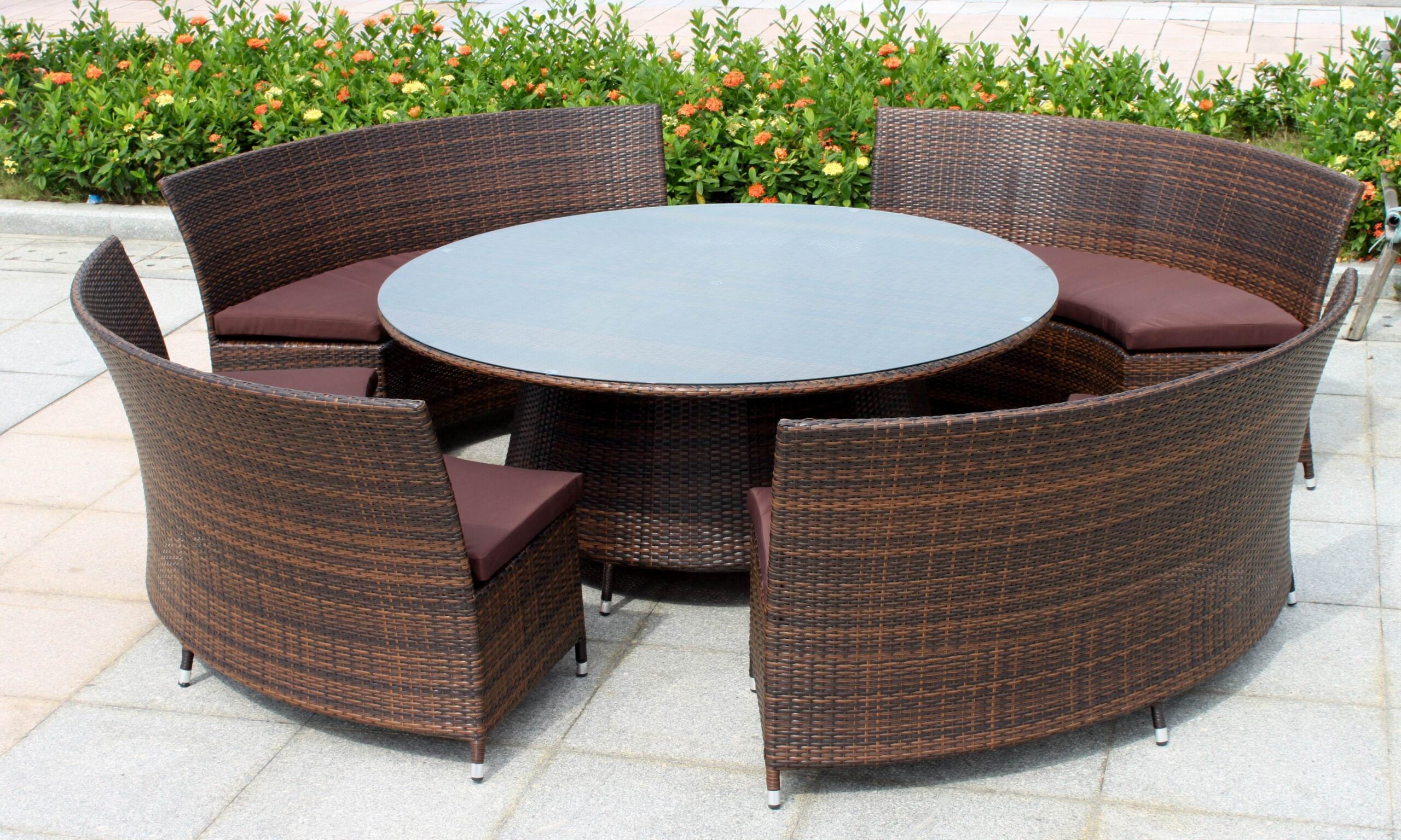 advantages of rattan furniture