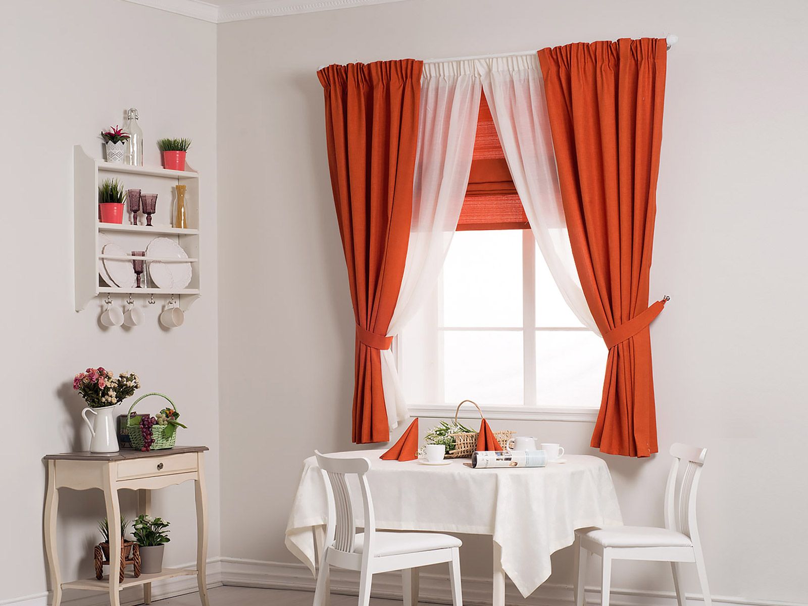 orange curtains short