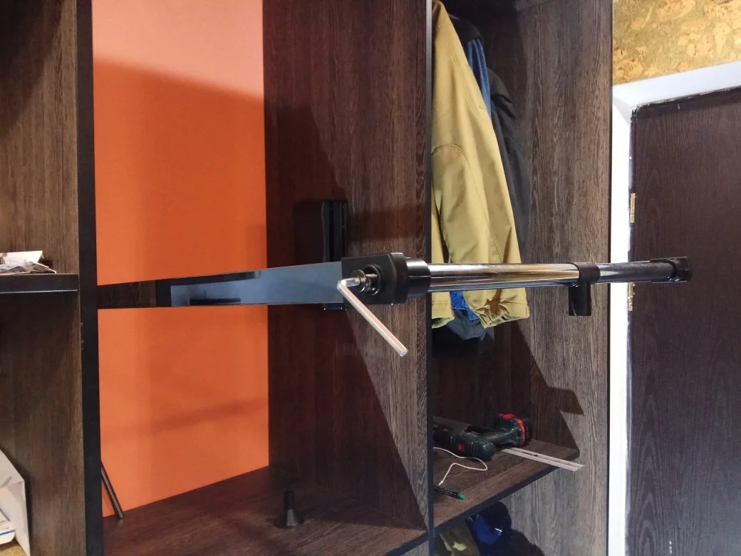 wardrobe pantograph installation