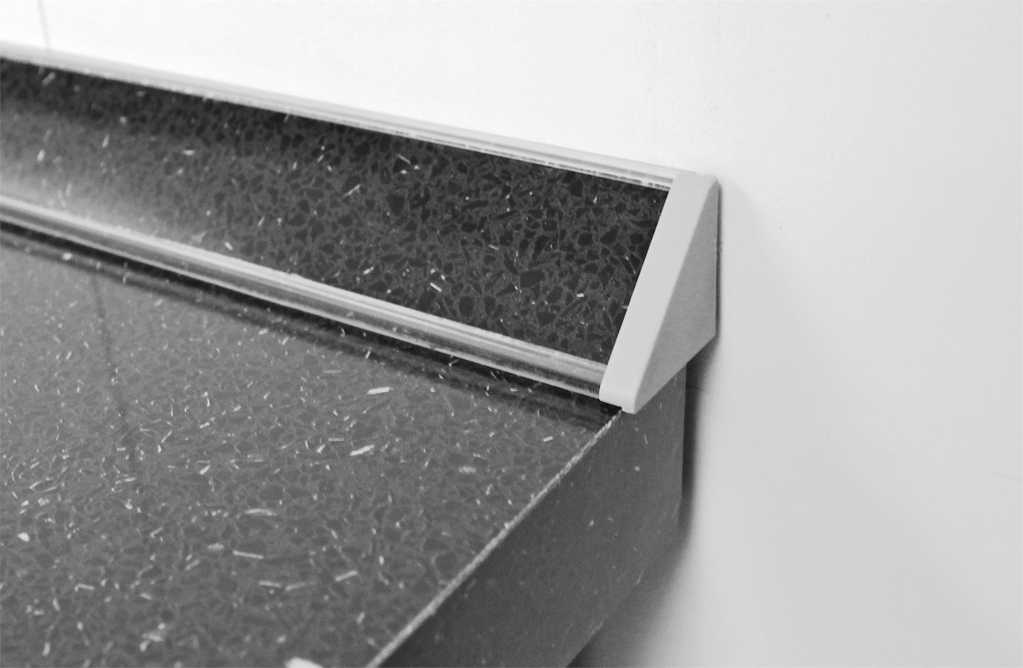 aluminum skirting board for plastic countertops