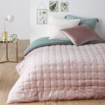 bedspread color pink