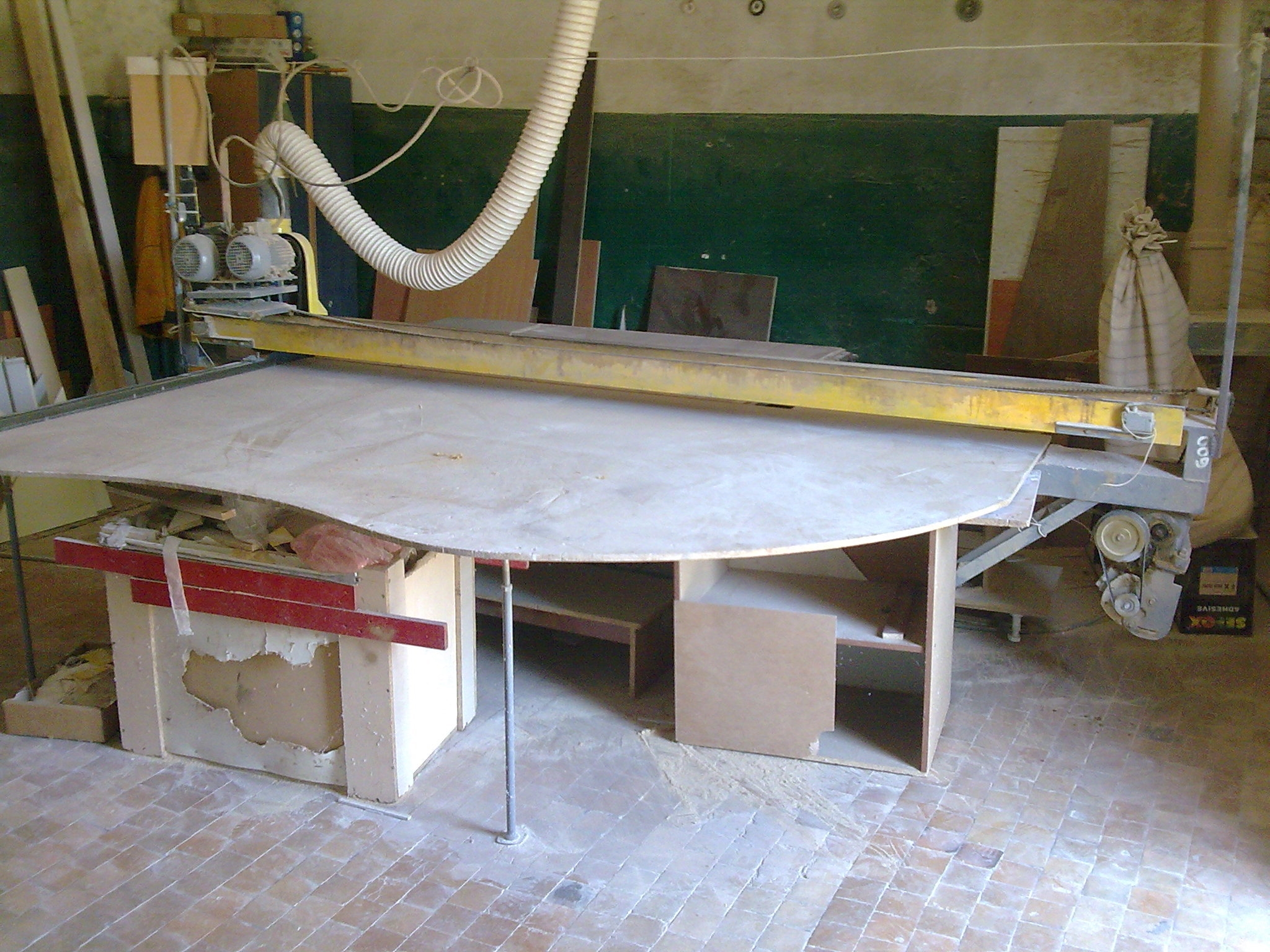 fabric cutting table