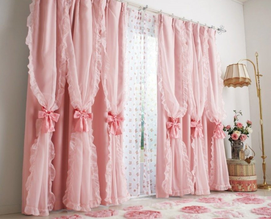 pink curtains photo