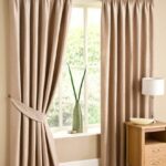 curtains to beige walls with a curbstone