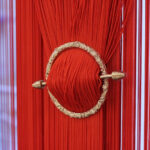 curtains of red color types