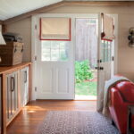 curtains on the doorway design photo