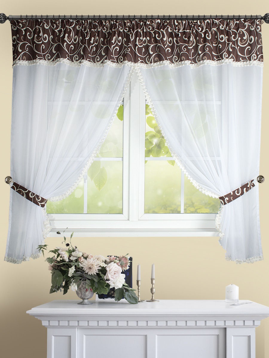 curtains with lambrequin