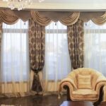 curtains with lambrequin photo decoration