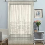 curtains-mesh with tulips