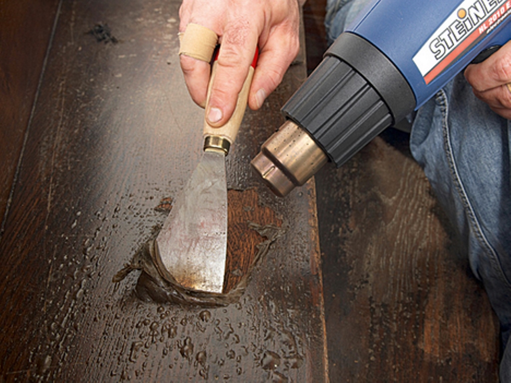 nail polish removal with wood hair dryer